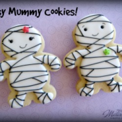 two-mummies-wtext